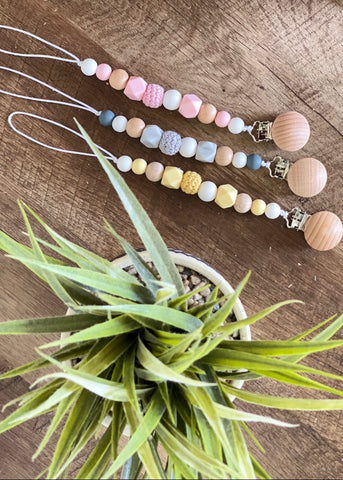 Beaded Paci Clip
